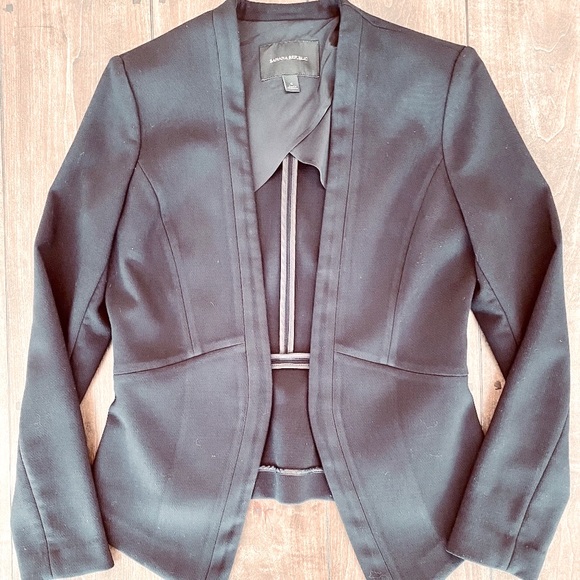 Banana Republic Jackets & Blazers - Banana Republic Women Blazer